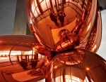 Jeff Koons' Balloon Dog (Red)
